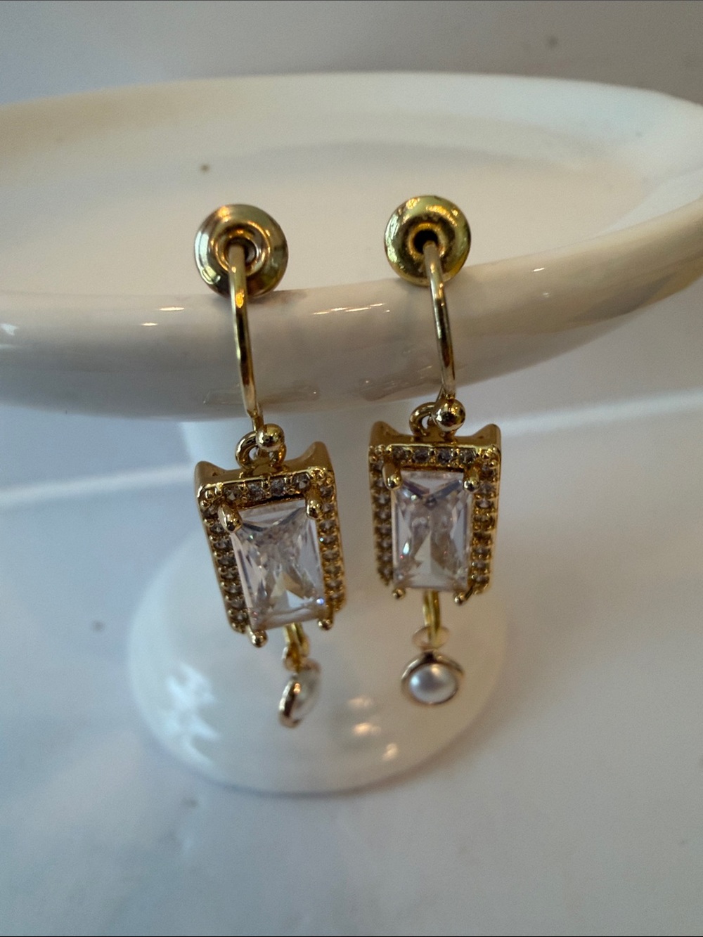 Gold Crystal and Pearl Drop Earrings - Elegant Women Jewelry